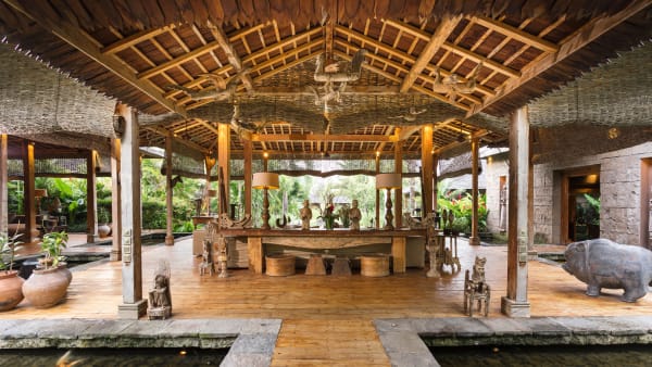 Villa Zelie - Living area view from the entrance